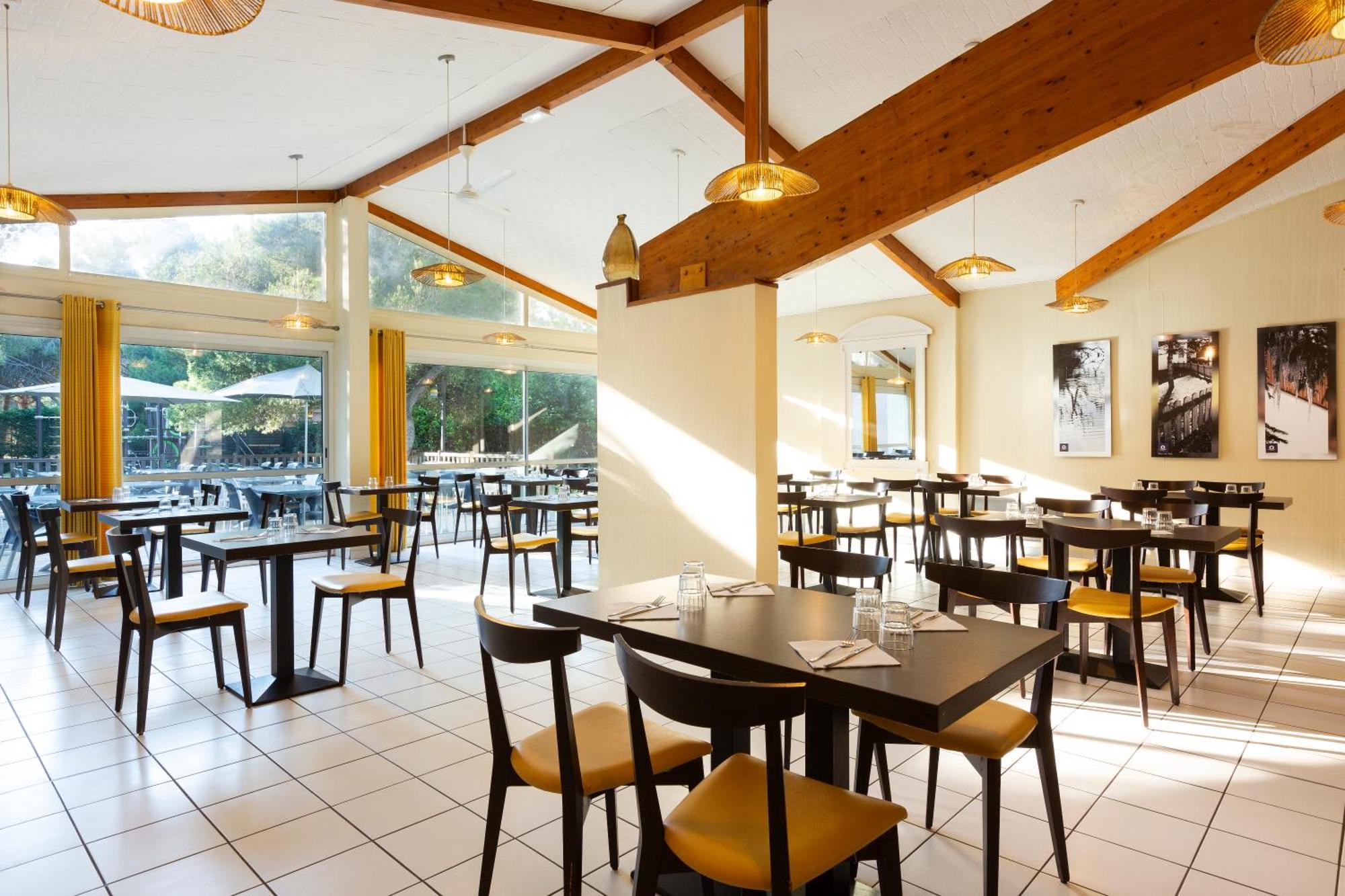 Sowell Residences Les Lauriers Roses Hotel 2*